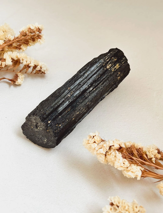 tormalina nera naturale